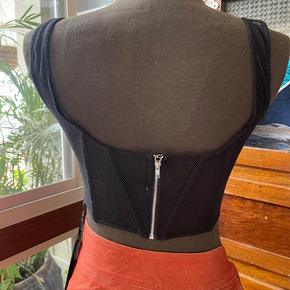 🖤 Black Mesh Zip-Back Corset Crop Top 🖤 - Picture 2 of 5